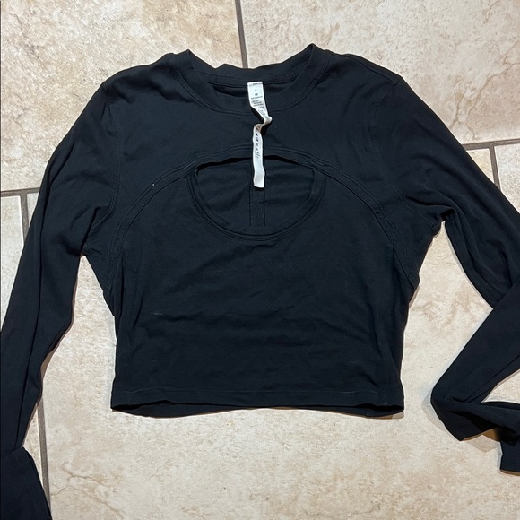 lululemon athletica Tops - lululemon athletica Black Long Sleeve Cropped Top with Front Cutout